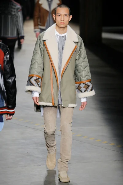 Look 36